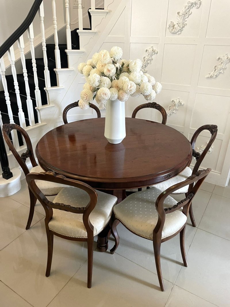 Antique Victorian Quality Figured Mahogany Circular Dining Table - Image 2